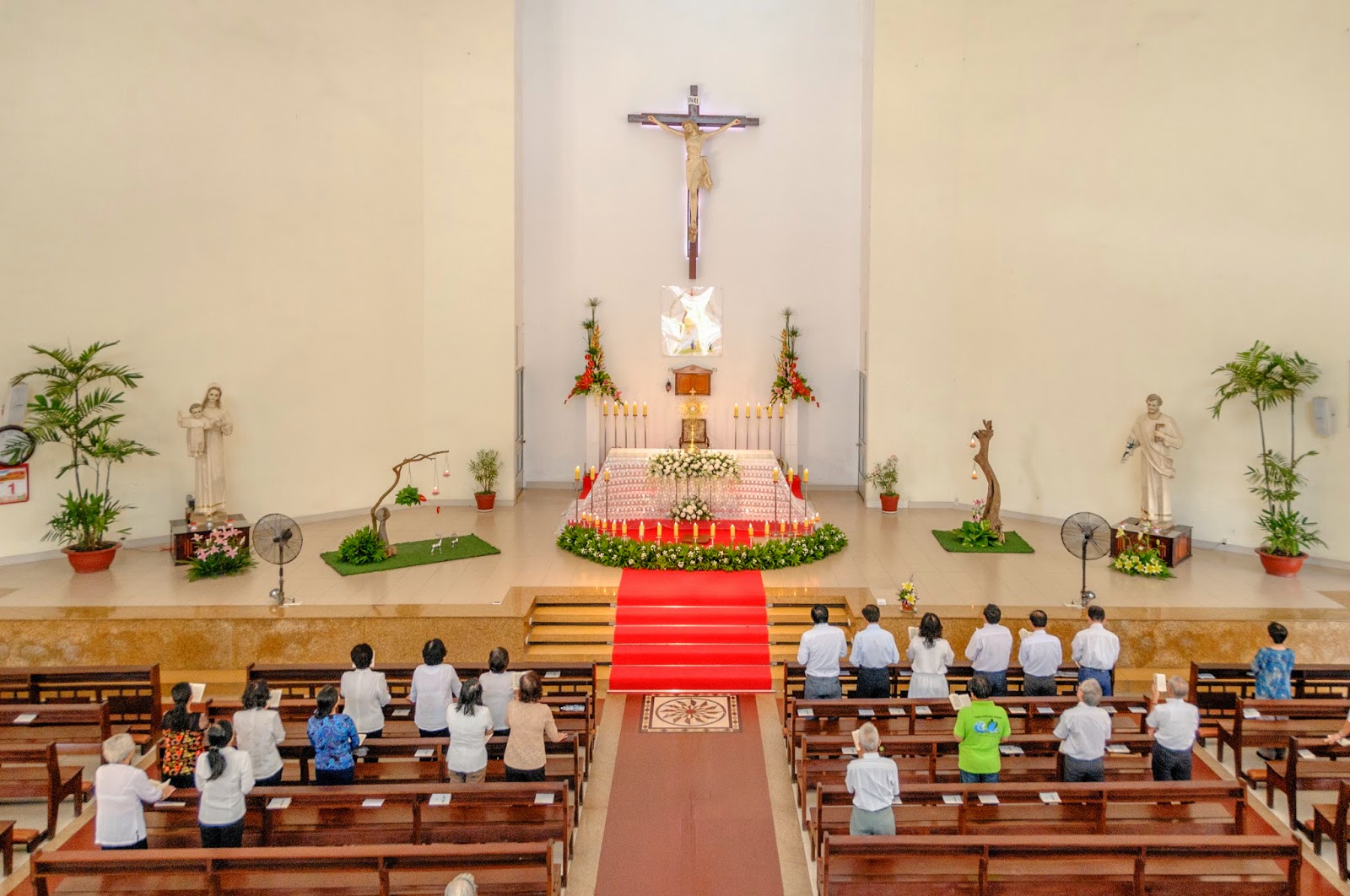 ChurchHoaHung07