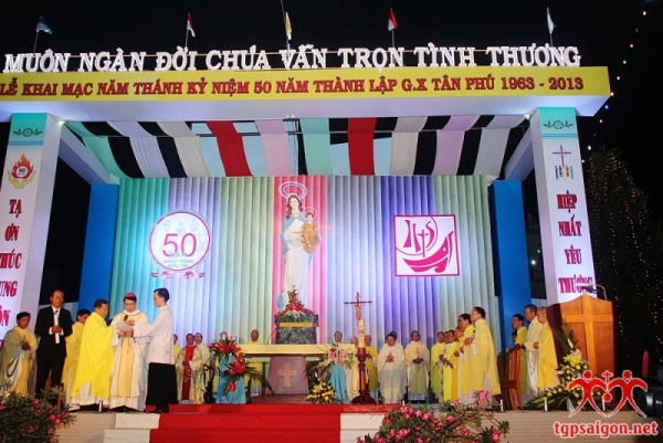 ChurchTanPhu23